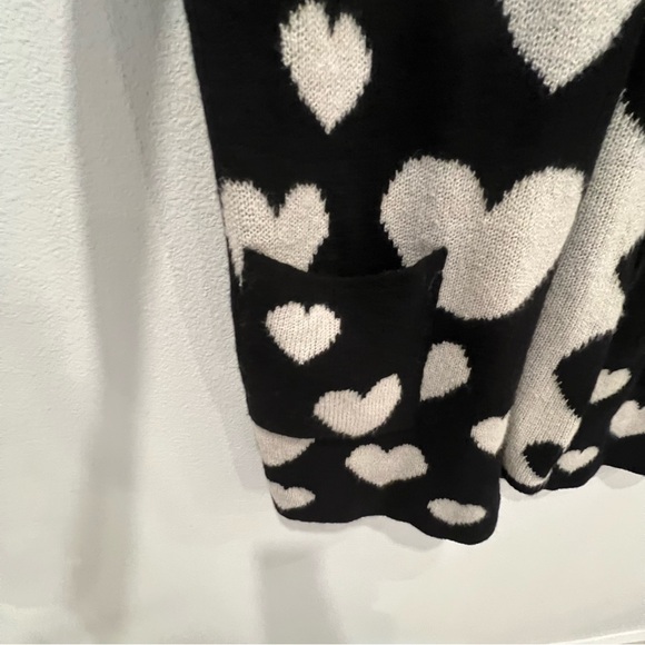 Anthropologie Maeve Halley Hearts Cardigan In Black/White | Size M/L oversized - Picture 8 of 16